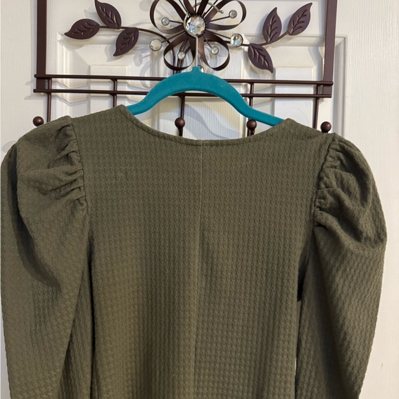 Wild Fable Dark Olive Bodysuit w/ Long Puffed Sleeves - Picture 7 of 8